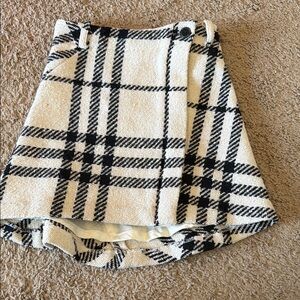 Girls Burberry skirt size 5